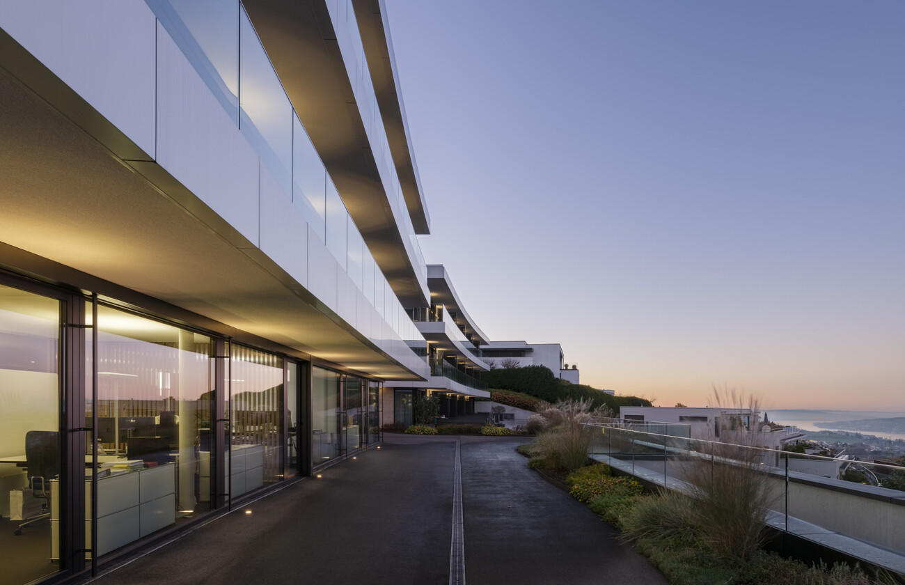 Residential and commercial building, Schindellegi