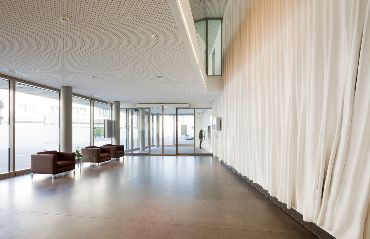 Reception hall and offices, Raiffeisen